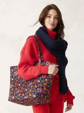 Vera Bradley Marston Grand Tote Bag in Midnight Garden Vines NWT